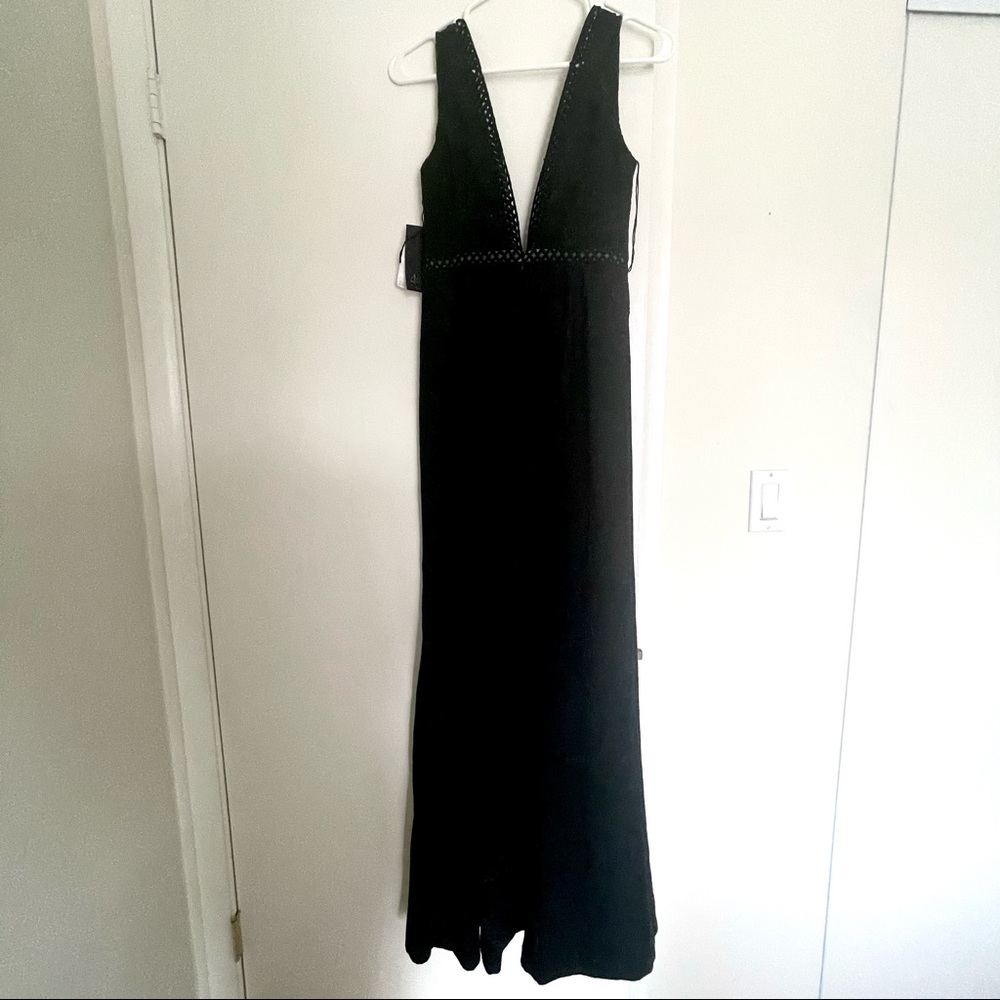 Long Aiden Mattox size 0 formal black deep V dress